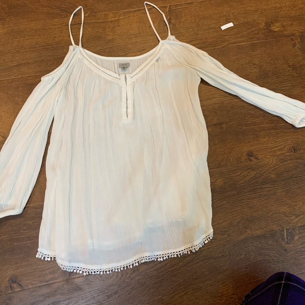 long sleeve thin off the shoulder shirt